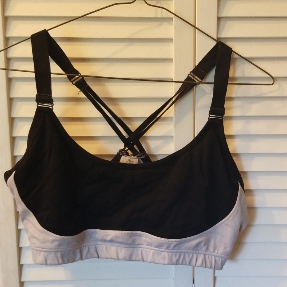 Fabletics sports bra